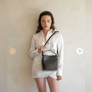 NWT- AOTA ELENA BLACK CROC BAG